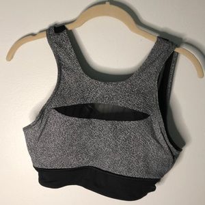 EUC Lululemon sports bra size 8